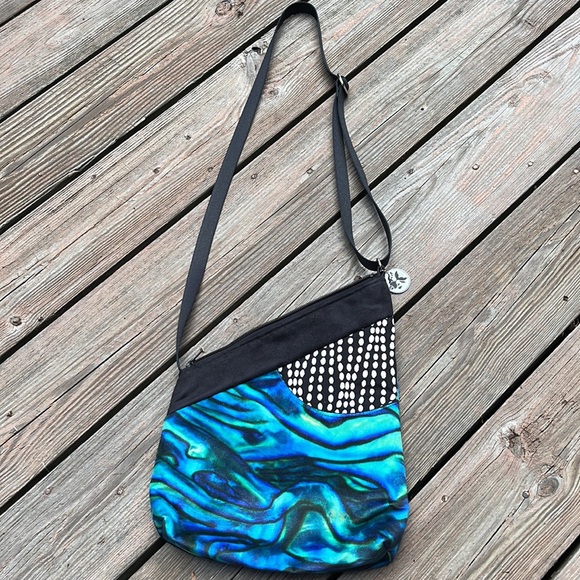 NWOT Goldyfish Festival handbag - Picture 3 of 8